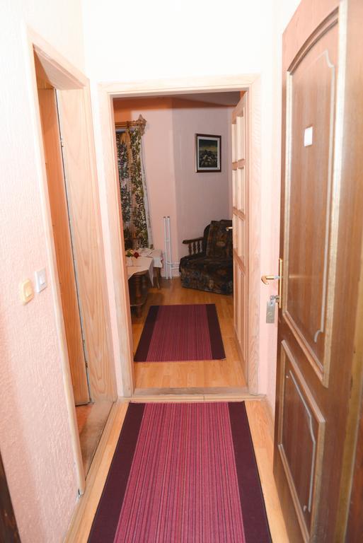 ホテル Beli Dvor ソンボル 部屋 写真